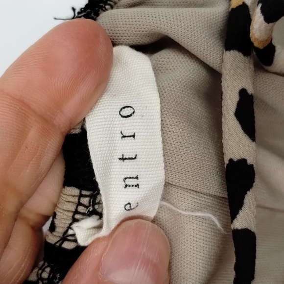 entro women's small leopard print criss cross off shoulder dress long sleeve - Picture 7 of 9